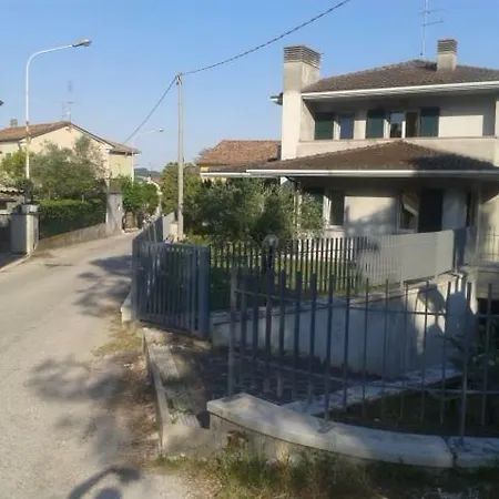 Leonora